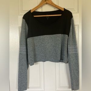 Nike Dri-fit long sleeved crop top XL